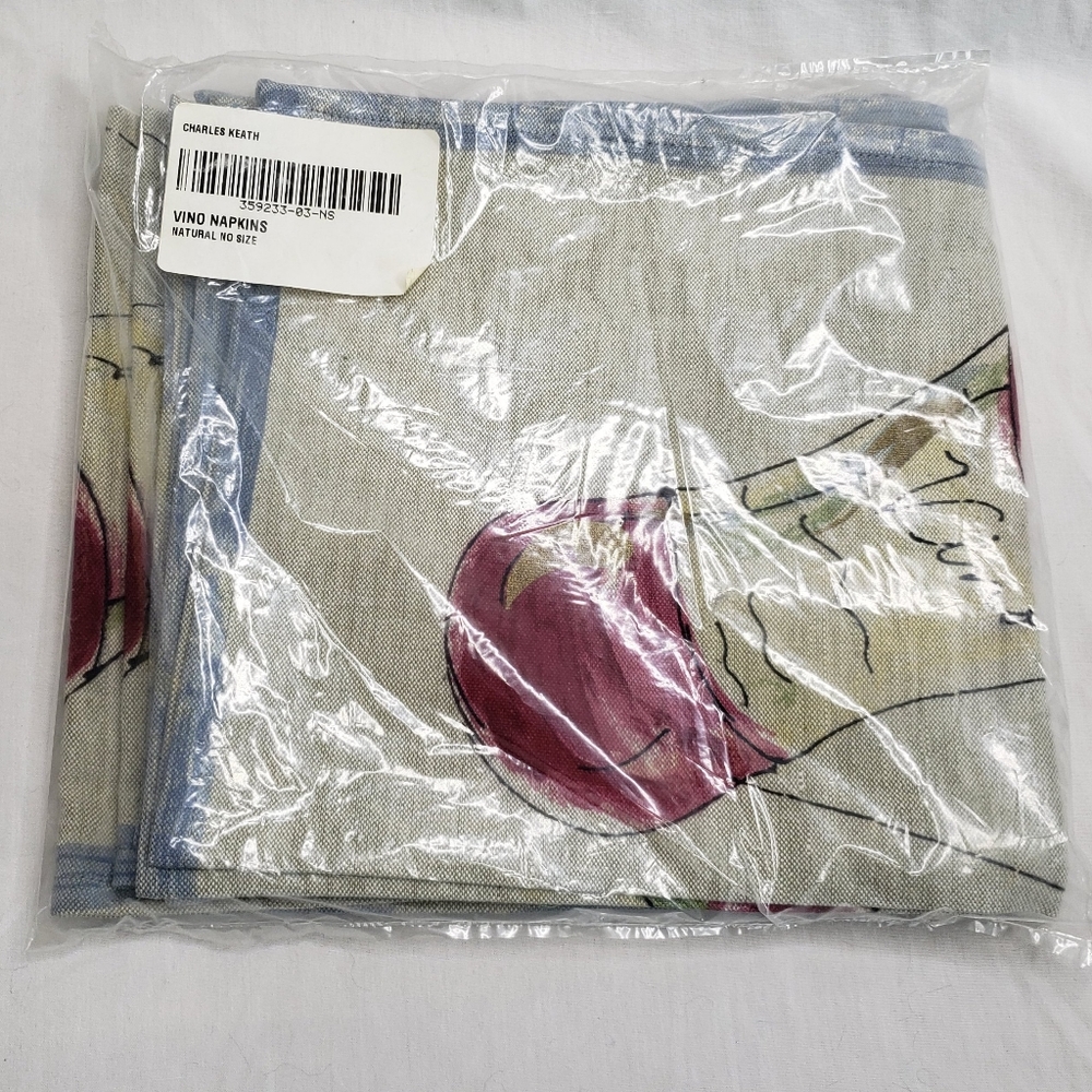 Four Charles Keath Cloth Napkins Red Wine Vino Themed